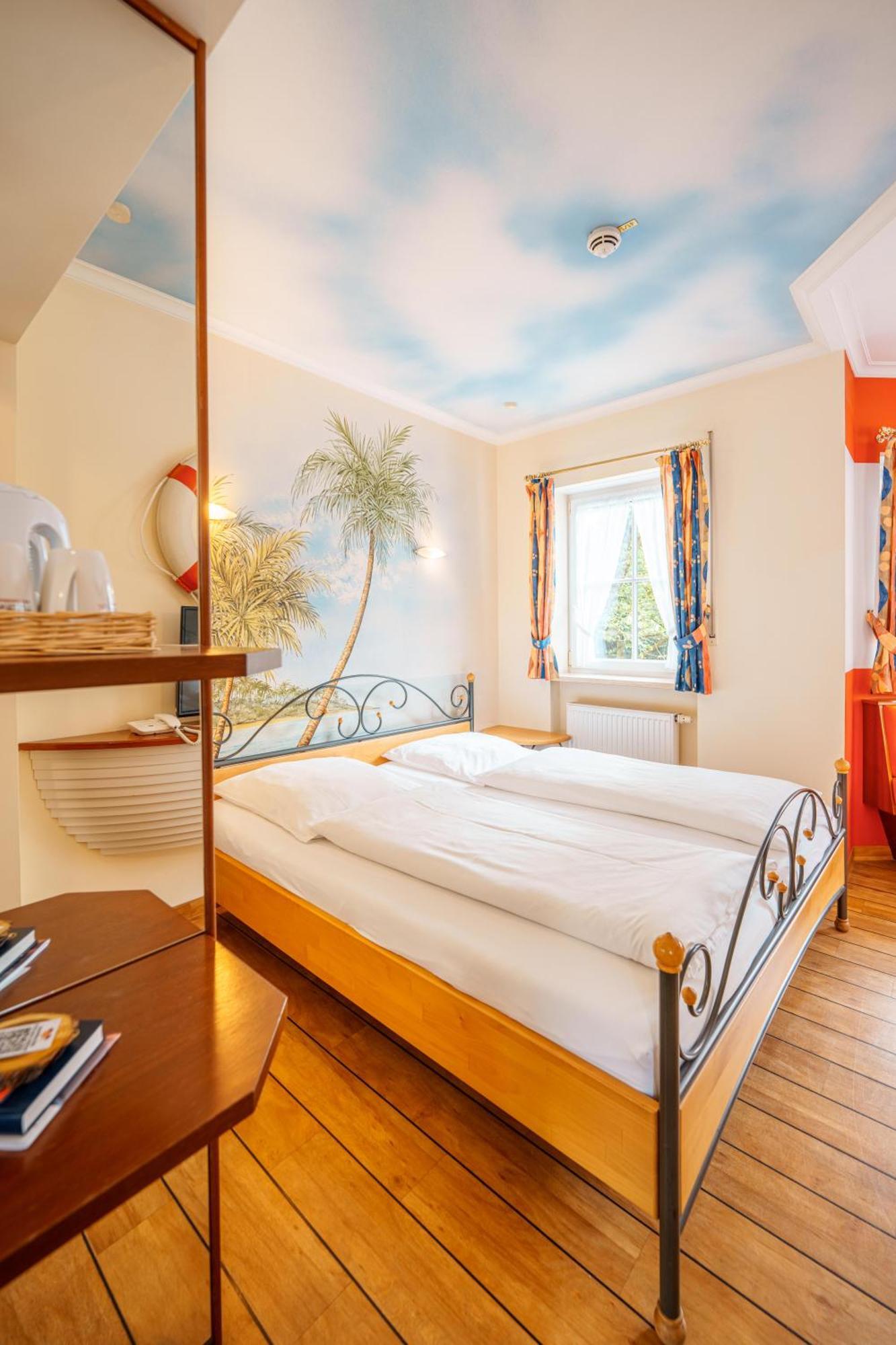 Koenig Ludwig Design Hotel Neu Zimmer Mit Sauna Oder Whirlpool Oder Mehr Altötting Dış mekan fotoğraf